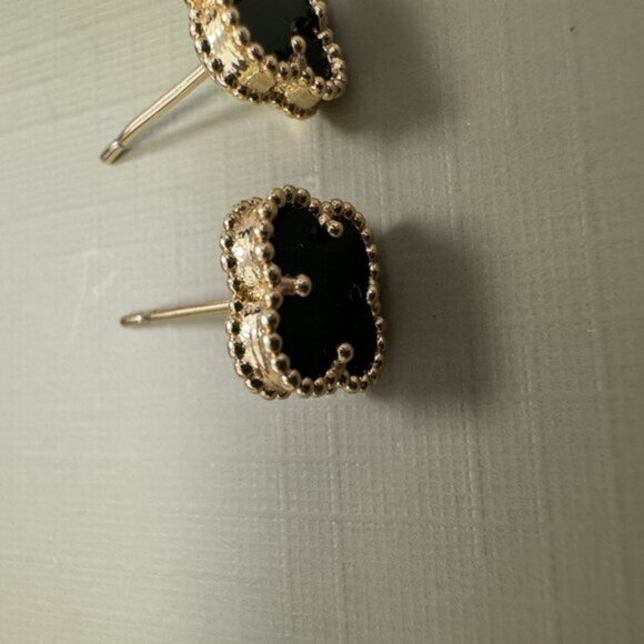 Van Cleef & Arpels classic black stud earrings - Picture 5 of 6